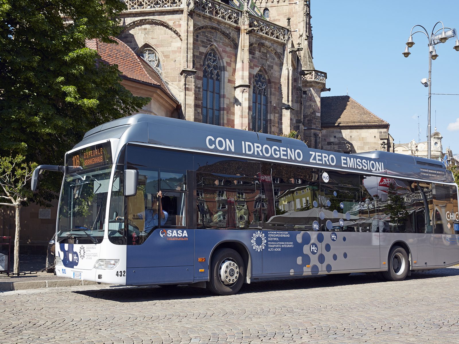 In Bozen verkehren bereits seit mehreren Jahren Busse, die keine Emissionen ausstoßen.